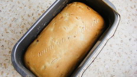 луковый хлеб в хлебопечке