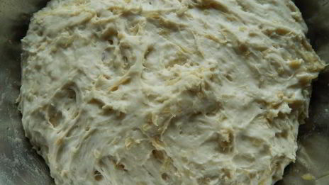 луковый хлеб в мультиварке