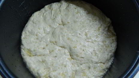 луковый хлеб в мультиварке