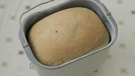 молочный хлеб с семенами льна в хлебопечке