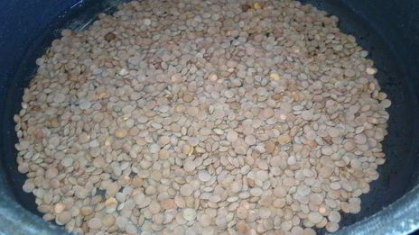 постный хлеб с чечевицей и жареным луком