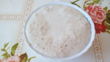 постный хлеб с чечевицей и жареным луком