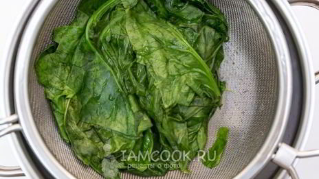 шпинатный хлеб с цельнозерновой мукой в духовке