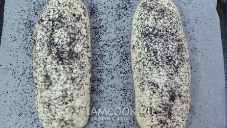 ситный батон с маком