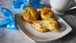 Сконы с зеленью и сыром
