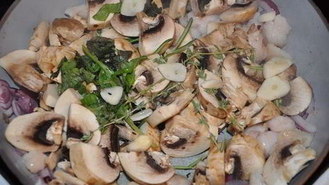 тосканский пресный хлеб с рулетом из ягнятины