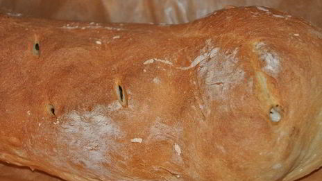 тосканский пресный хлеб с рулетом из ягнятины