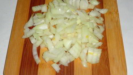 запеченный батон с фаршем и тыквой