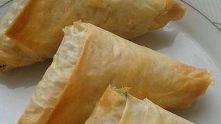 Конвертики из теста фило со шпинатом и картофелем