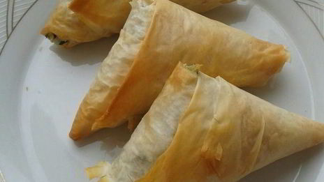 конвертики из теста фило со шпинатом и картофелем