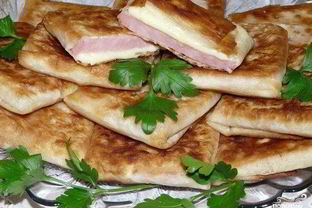 Конвертики с ветчиной и сыром