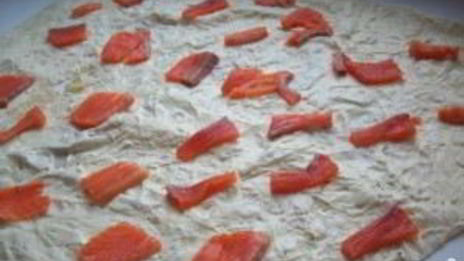 лаваш с красной рыбой и сыром