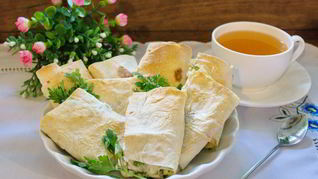 Лаваш с начинкой, запеченный в духовке