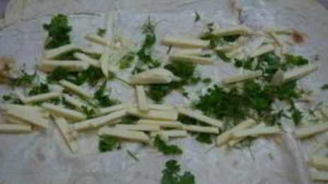 лаваш с начинкой, запеченный в духовке