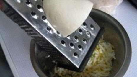 лаваш с сыром, яйцом и зеленью