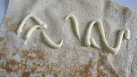 лаваш с сыром, яйцом и зеленью