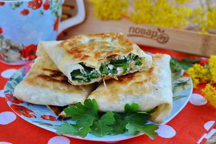 Лаваш с яйцом и шпинатом