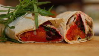 Лаваш со сладким перцем, тыквой и авокадо