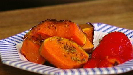 лаваш со сладким перцем, тыквой и авокадо