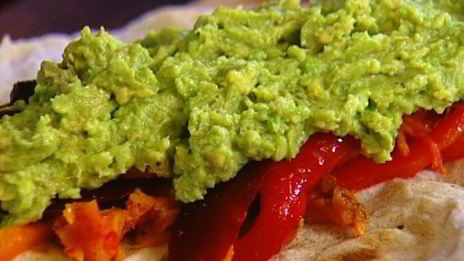 лаваш со сладким перцем, тыквой и авокадо