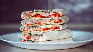 Многослойная закуска в лаваше