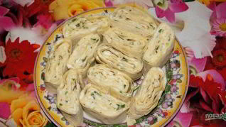 Рулетики из лаваша с чесноком