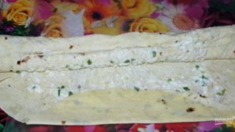 рулетики из лаваша с чесноком