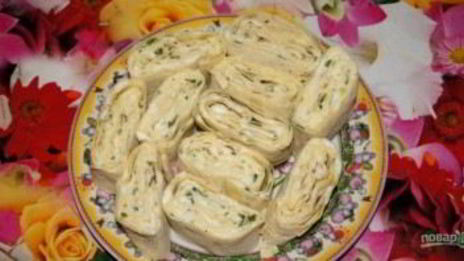 рулетики из лаваша с чесноком