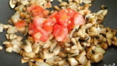 рулетики из лаваша с грибами