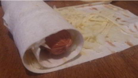 сосиски в лаваше с картошкой