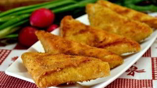 Треугольники из лаваша с сыром