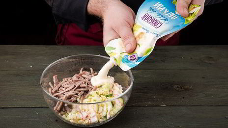 закуска в лаваше из крабовых палочек