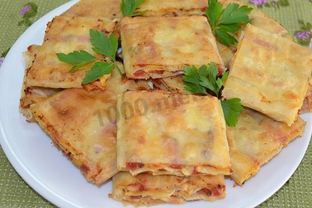 Жареный лаваш с начинкой на сковороде