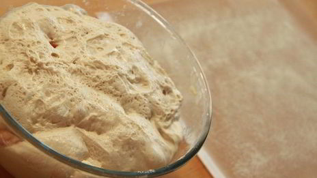 абрикосовая фокачча с лимончелло