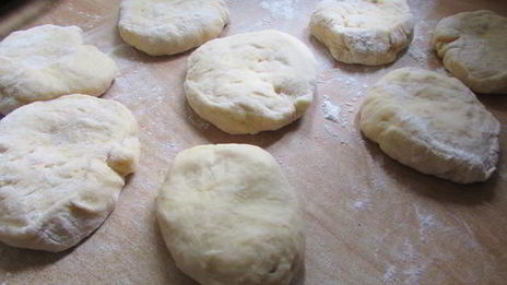 арабская лепешка bint al-sahn