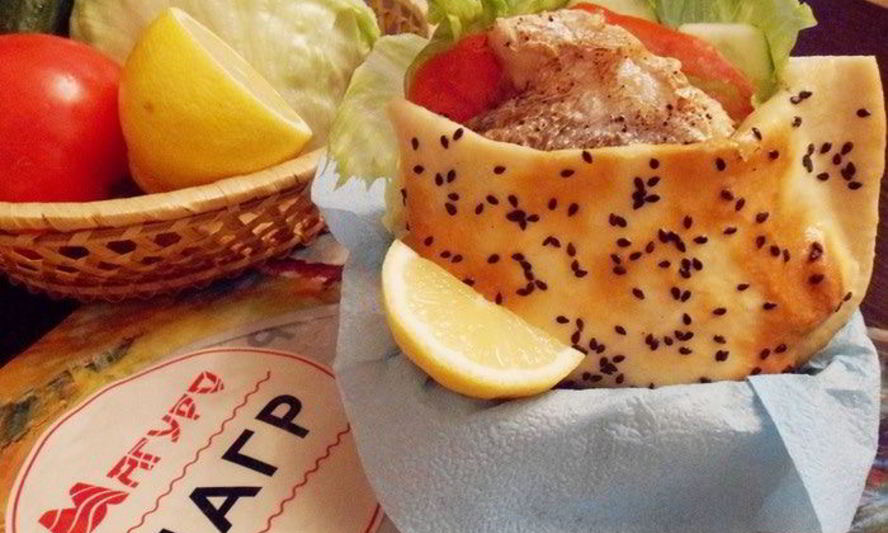 Рецепт балык экмек — лепешка с рыбой и овощами