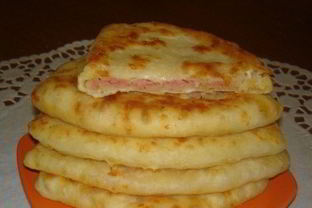 Быстрые сырные лепешки