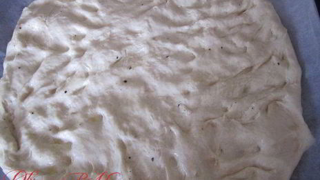 фокачча на картофельном тесте с черри