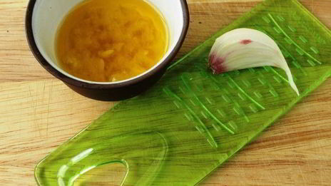 фокачча с маслинами и орегано