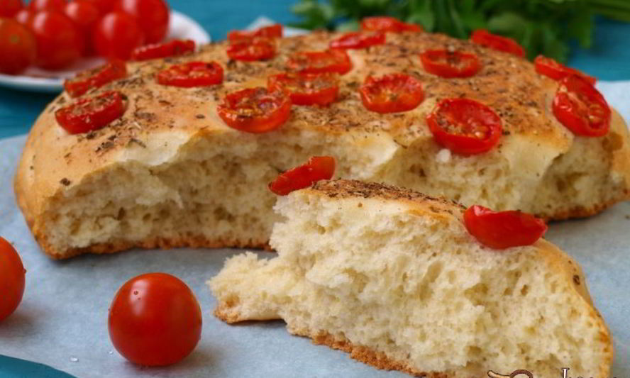 Рецепт фокачча с помидорами черри и ароматными травами