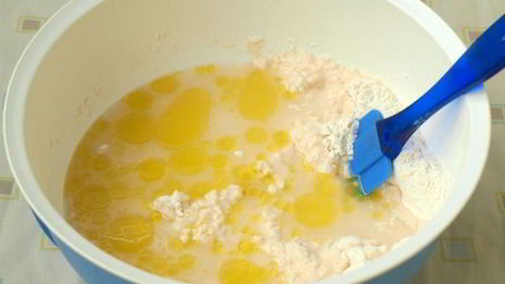 фокачча с помидорами черри и ароматными травами