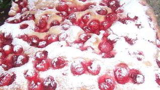 Фокачча с вишней XXL