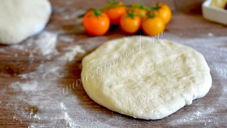 итальянские лепешки с черри