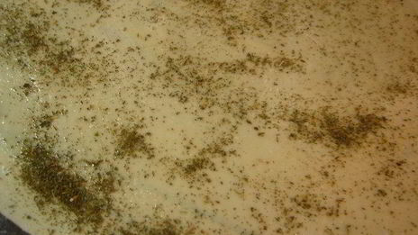 хлеб-лепешка с ореховой травой