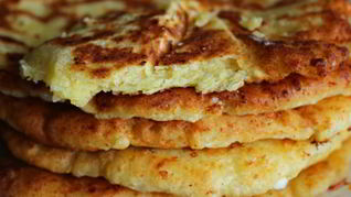 Кукурузные лепешки на сковороде