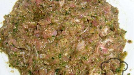 ламаджо — армянские хрустящие лепешки прослоенные мясным фаршем