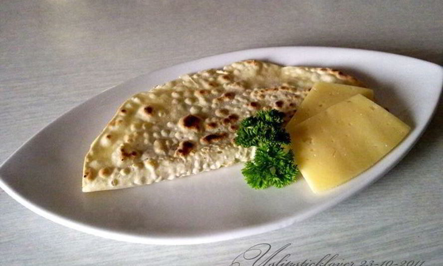 Рецепт лепешка с сыром, орехами и зеленью