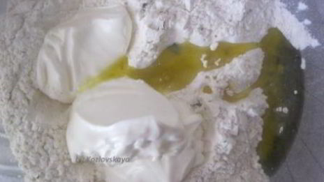 лепешки наан со специями и кинзой