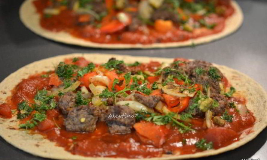 Рецепт обед на лепешке