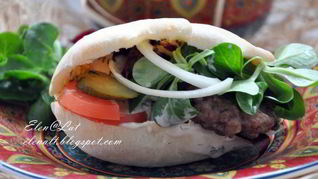 Пита с начинкой и без